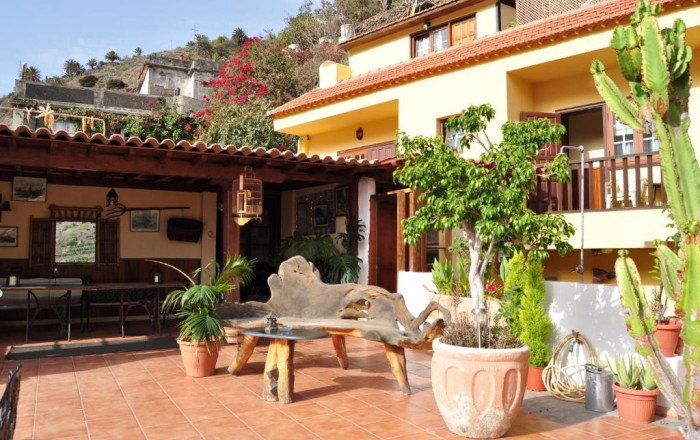 Venta - Hotel Rural -
Santa Cruz de Tenerife - San Sebastián de La Gomera