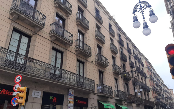 Sale - Edificio -
Barcelona - Ciutat Vella