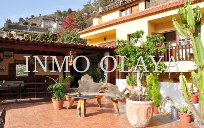 Venta - Hotel Rural -
Santa Cruz de Tenerife - San Sebastián de La Gomera