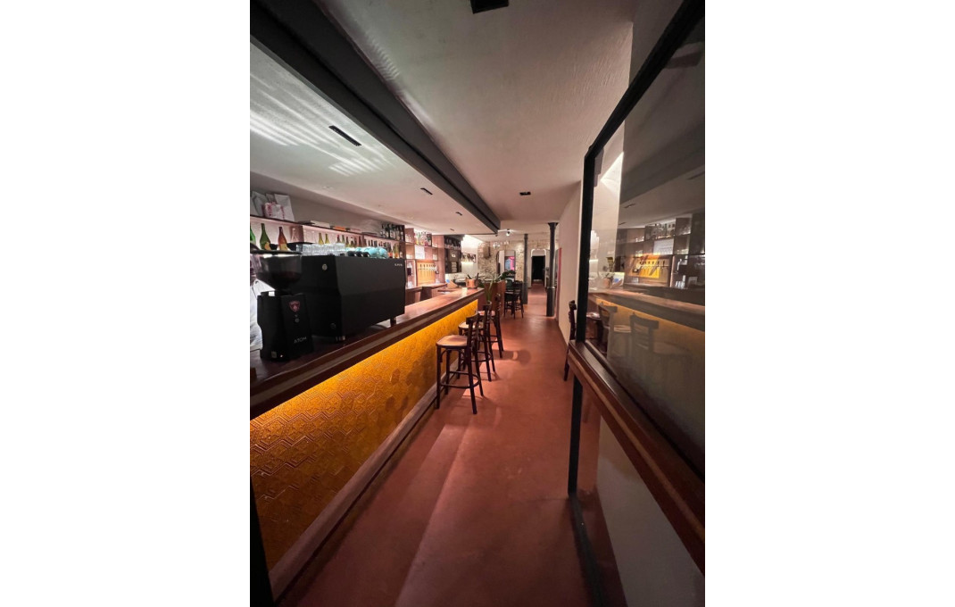 Traspaso - Bar Restaurante -
Barcelona - Gràcia