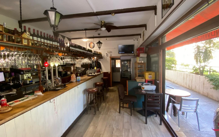 Transfert - Bar-Cafeteria -
Lloret de Mar