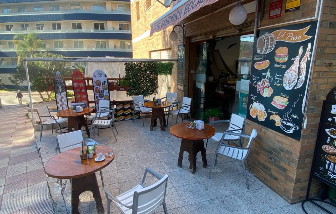 Transfert - Bar-Cafeteria -
Lloret de Mar