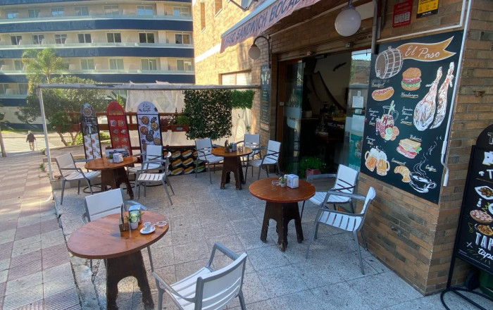 Transfert - Bar-Cafeteria -
Lloret de Mar