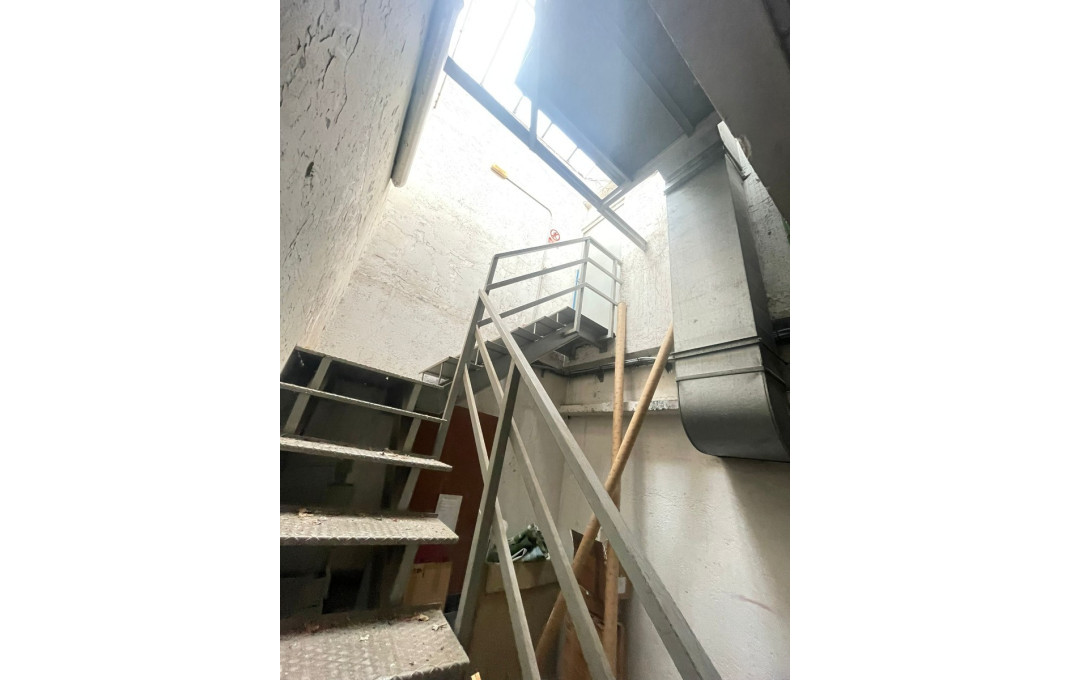 Sale - Local comercial -
Barcelona - Eixample Derecho