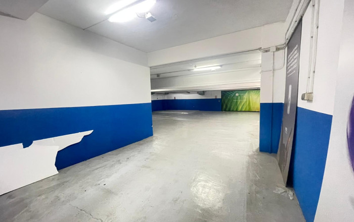 Sale - Local comercial -
Barcelona - Eixample Derecho