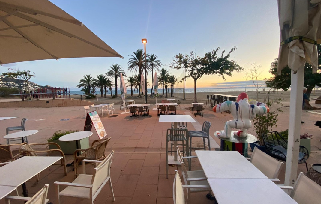 Traspaso - Restaurante -
Roses