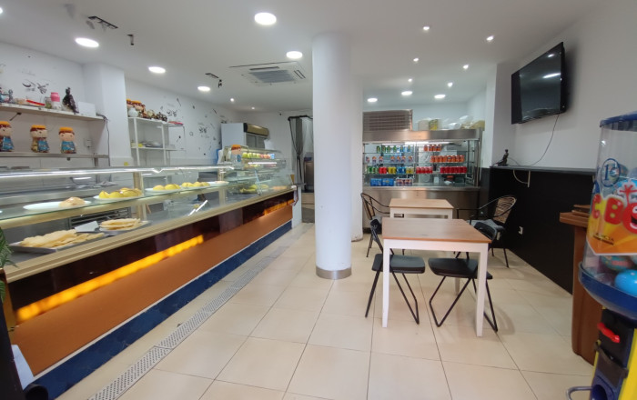 Traspaso - Take Away -
Barcelona - Horta