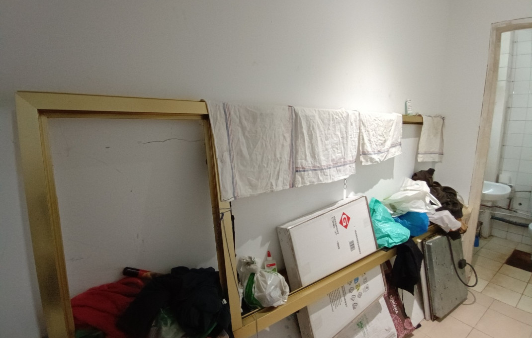 Traspaso - Take Away -
Barcelona - Horta