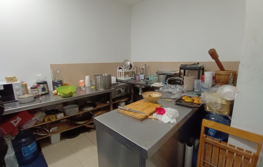 Traspaso - Take Away -
Barcelona - Horta