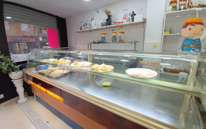 Traspaso - Take Away -
Barcelona - Horta