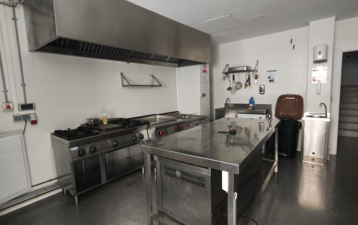 Traspaso - Cocina industrial -
Barcelona - Guinardo