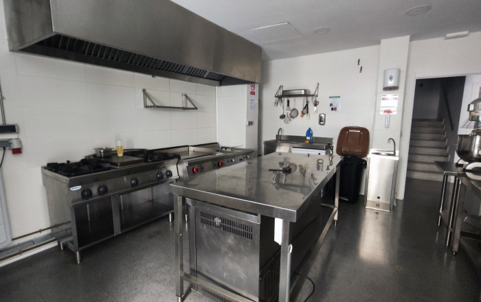 Traspaso - Cocina industrial -
Barcelona - Guinardo