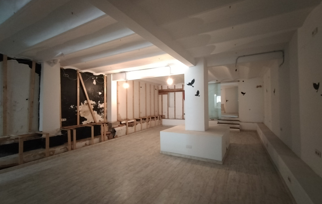 Vente rentable - Local comercial -
Barcelona - Eixample Derecho