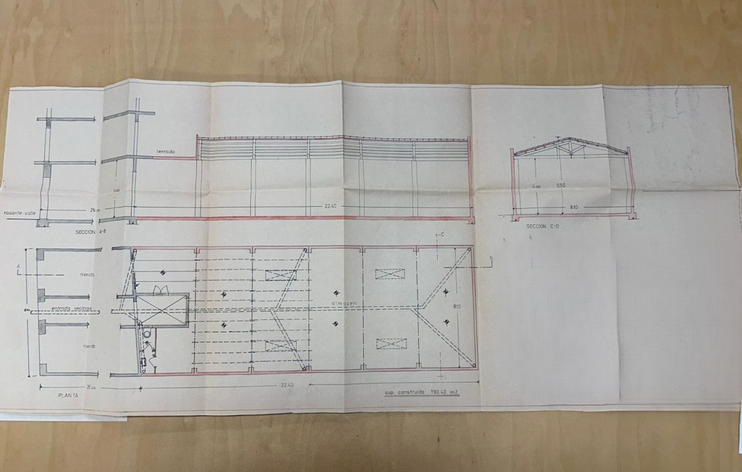 Venta - Local comercial -
Barcelona - Eixample Derecho