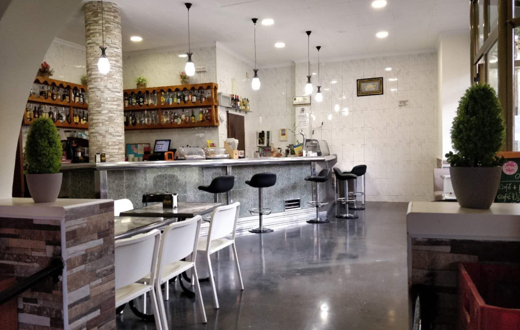 Traspaso - Bar Restaurante -
Barcelona - Sant Martí