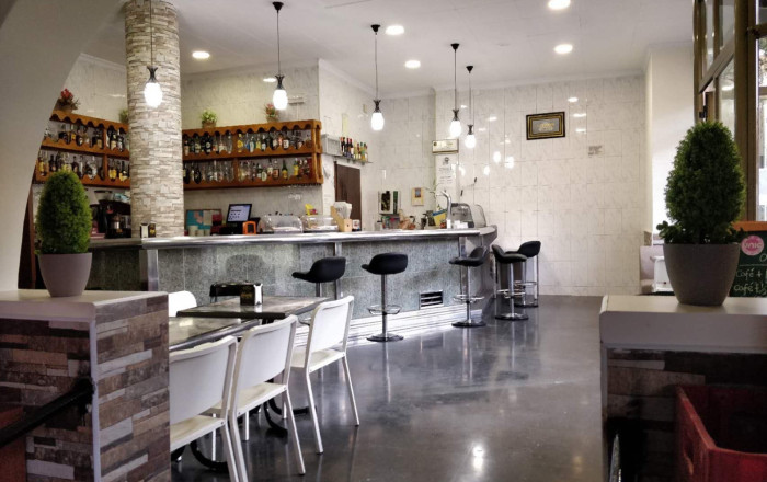 Traspaso - Bar Restaurante -
Barcelona - Sant Martí