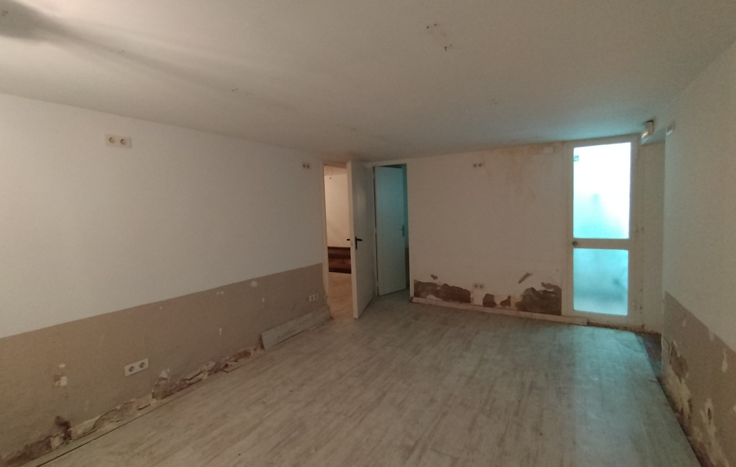 Vente rentable - Local comercial -
Barcelona - Eixample Derecho