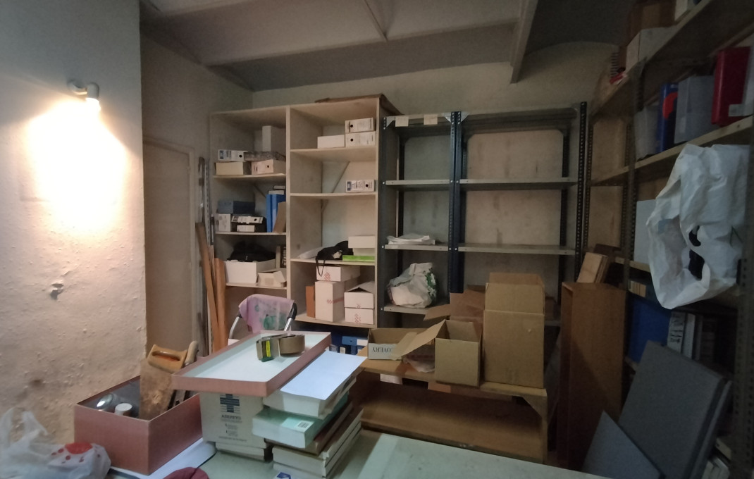 Venta - Local comercial -
Barcelona - Eixample Derecho