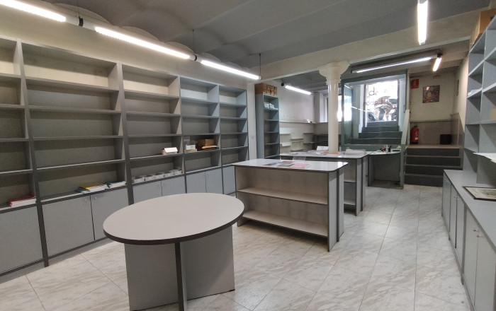 Venta - Local comercial -
Barcelona - Eixample Derecho