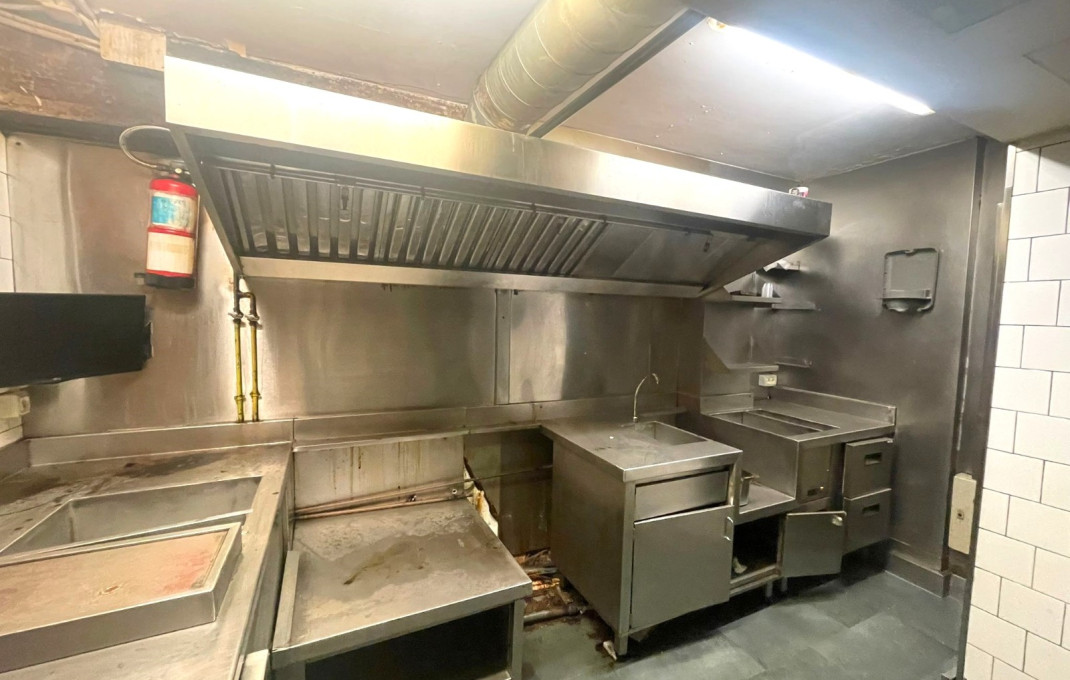 Sale - Bar Restaurante -
Barcelona - Ciutat Vella, Raval