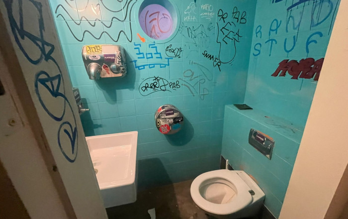 Sale - Bar Restaurante -
Barcelona - Ciutat Vella, Raval