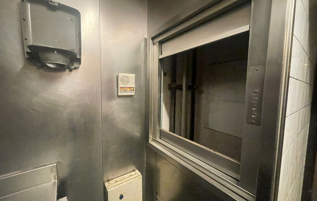 Sale - Bar Restaurante -
Barcelona - Ciutat Vella, Raval