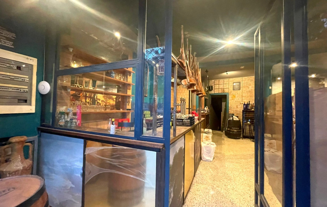 Sale - Bar Restaurante -
Barcelona - Ciutat Vella, Raval