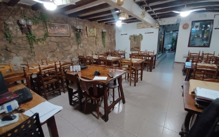 Transfer - Bar Restaurante -
Barcelona - Poble Sec-montjuïc