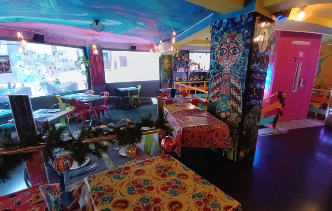 Transfer - Bar Restaurante -
Barcelona - Sarria-Sant Gervasi