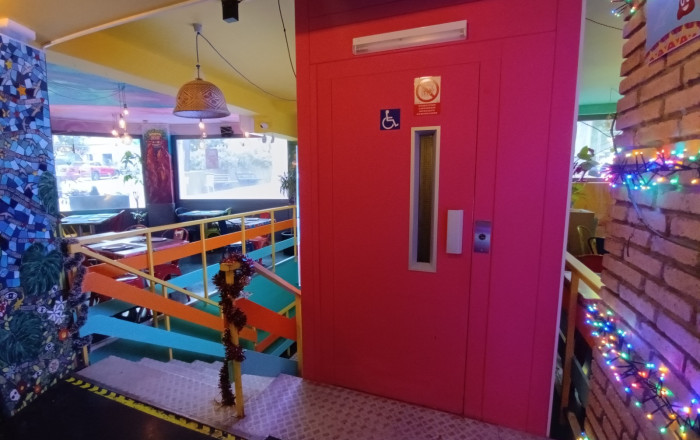 Transfer - Bar Restaurante -
Barcelona - Sarria-Sant Gervasi