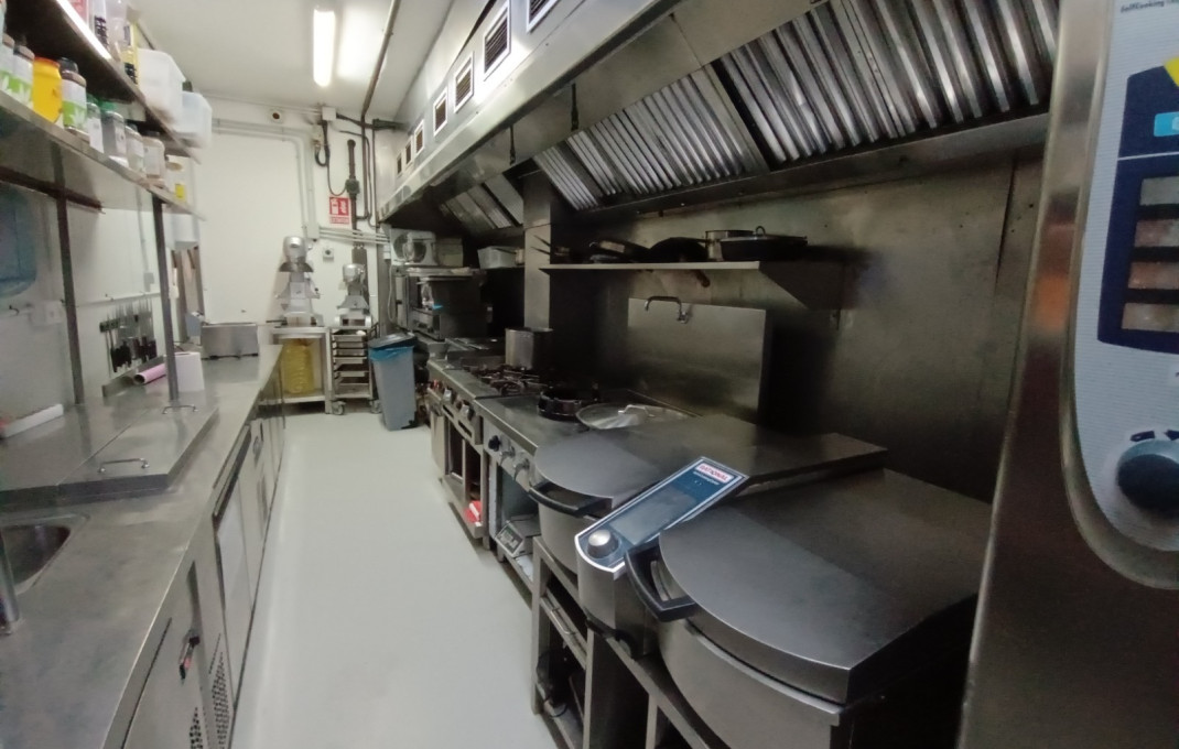 Transfer - Bar Restaurante -
Barcelona - Sarria-Sant Gervasi