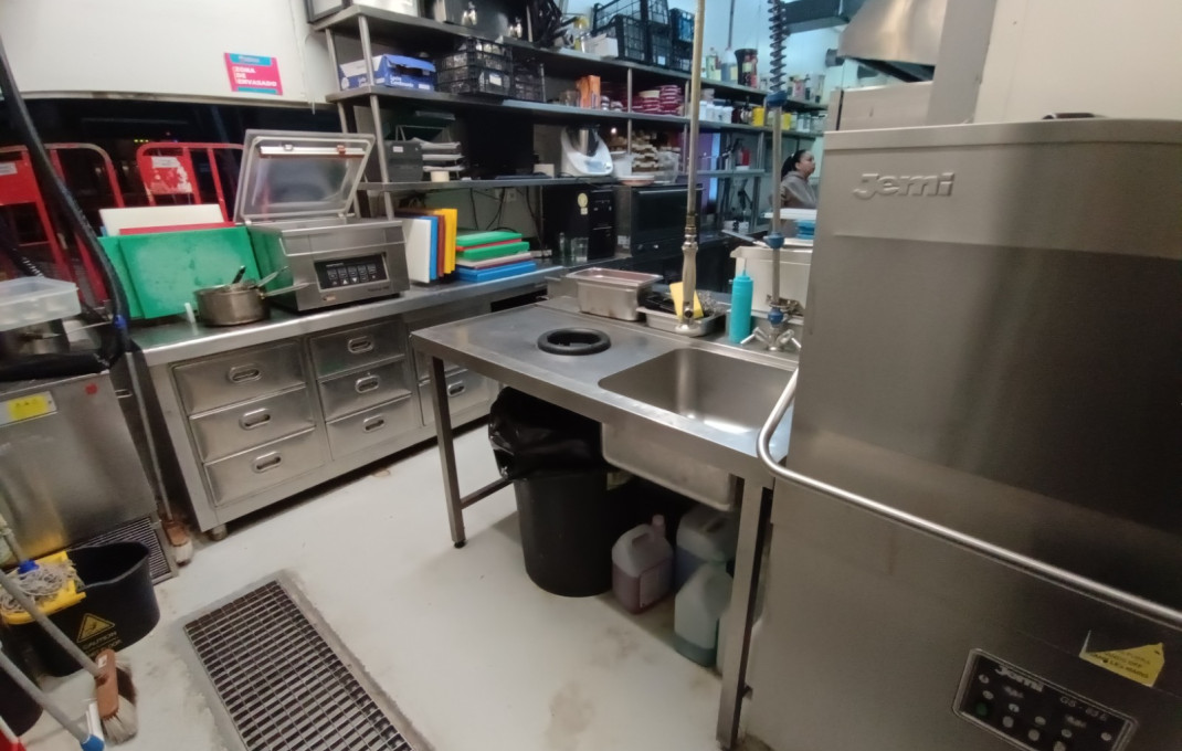 Transfer - Bar Restaurante -
Barcelona - Sarria-Sant Gervasi