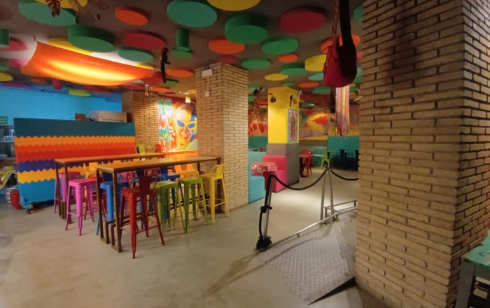 Transfer - Bar Restaurante -
Barcelona - Sarria-Sant Gervasi