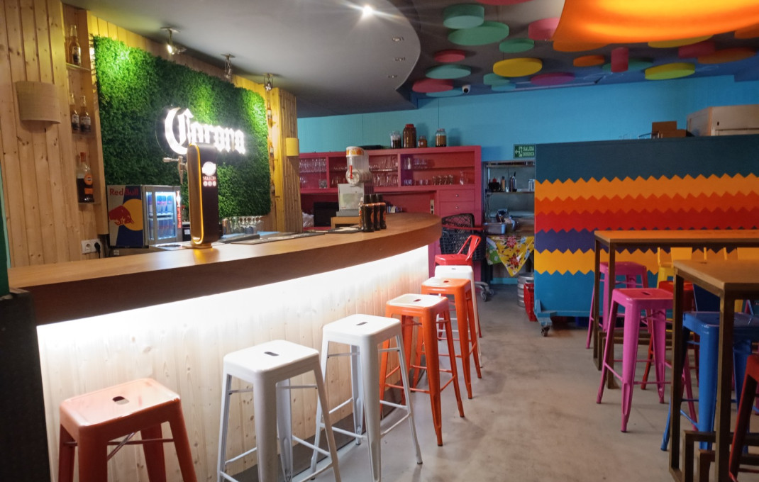 Transfer - Bar Restaurante -
Barcelona - Sarria-Sant Gervasi