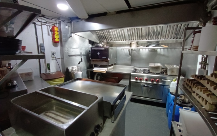 Transfer - Bar Restaurante -
Barcelona - Sarria-Sant Gervasi