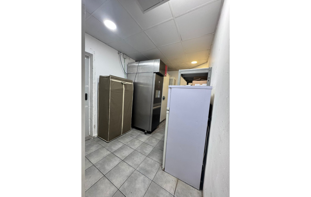 Traspaso - Obradores y/o Panaderias -
Barcelona - Sagrada familia