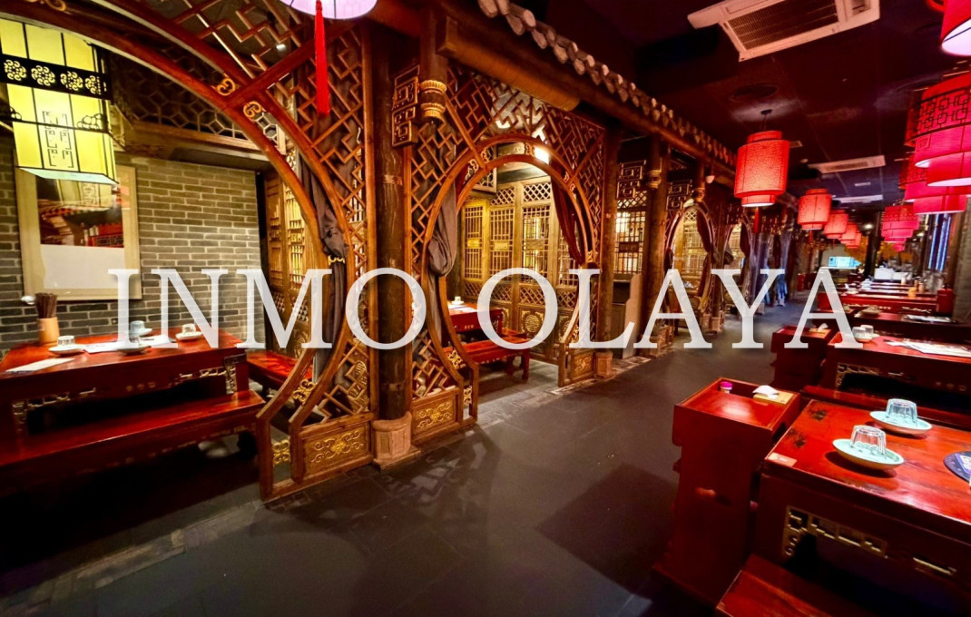 Traspaso - Restaurante -
Barcelona - Eixample Derecho