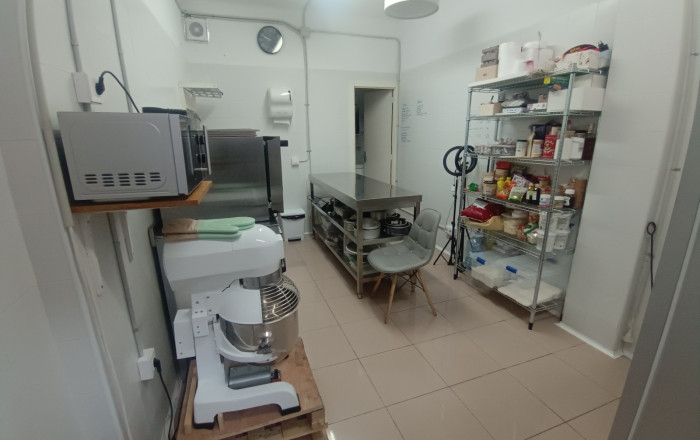 Traspaso - Cocina industrial -
Barcelona - Horta