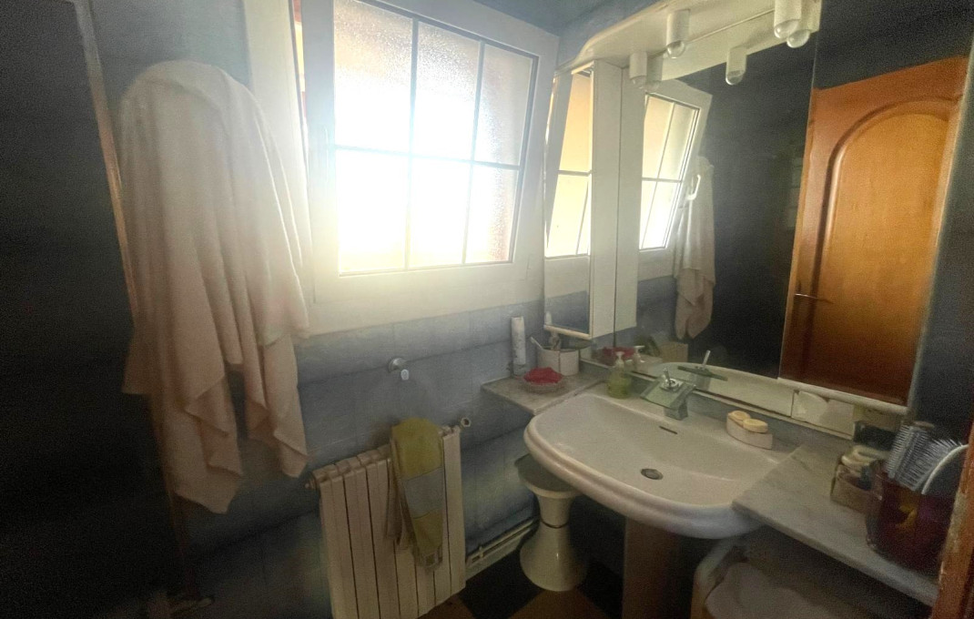 Venta - Casa -
Castellbisbal