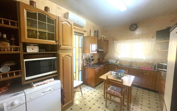 Venta - Casa -
Castellbisbal