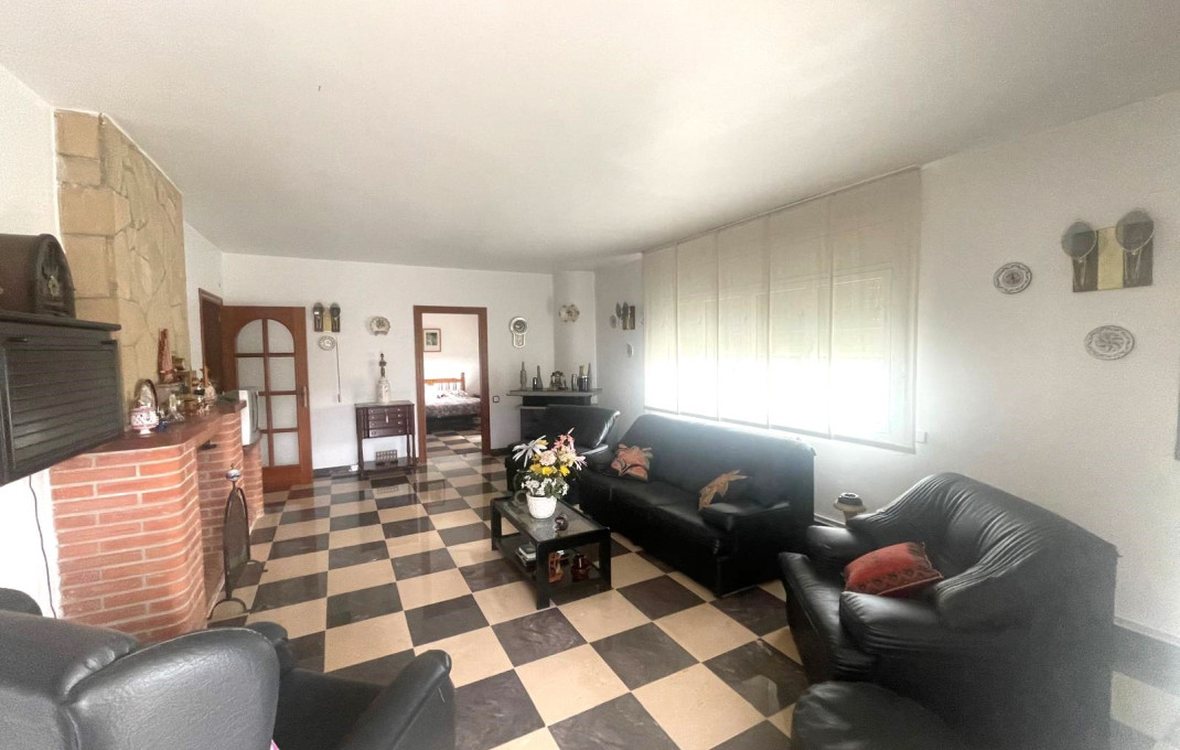 Venta - Casa -
Castellbisbal