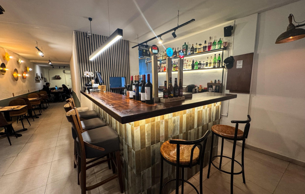 Traspaso - Bar Restaurante -
Barcelona - Ciutat Vella