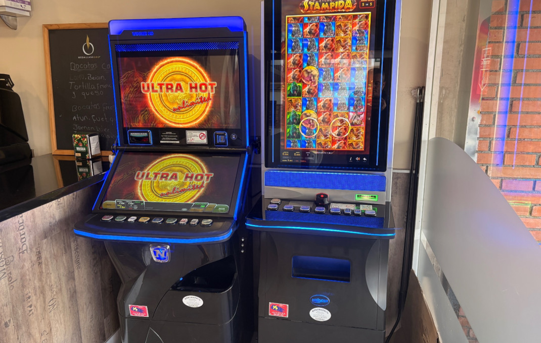 Traspaso - Bar-Cafeteria -
Cornella de Llobregat - Centro