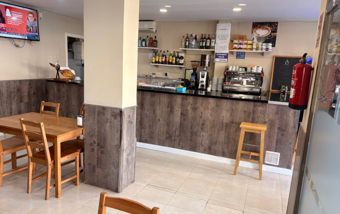 Traspaso - Bar-Cafeteria -
Cornella de Llobregat - Centro