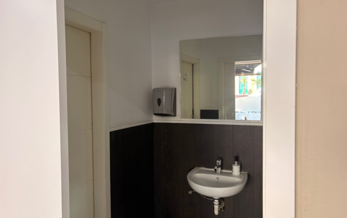 Traspaso - Bar-Cafeteria -
Cornella de Llobregat - Centro