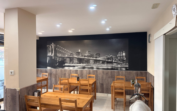 Traspaso - Bar-Cafeteria -
Cornella de Llobregat - Centro