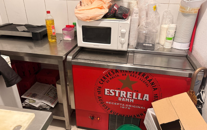 Traspaso - Bar-Cafeteria -
Cornella de Llobregat - Centro