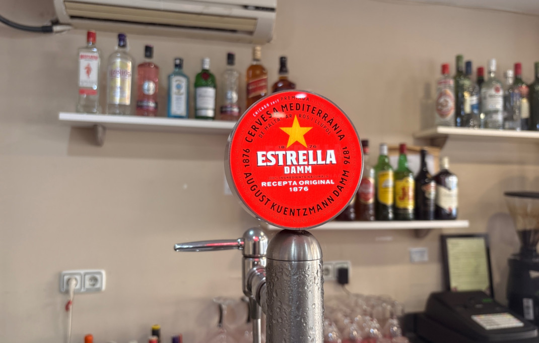 Traspaso - Bar-Cafeteria -
Cornella de Llobregat - Centro