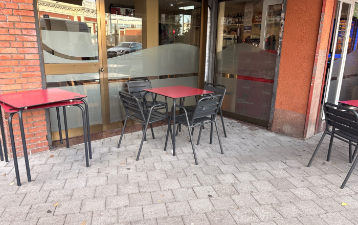 Traspaso - Bar-Cafeteria -
Cornella de Llobregat - Centro