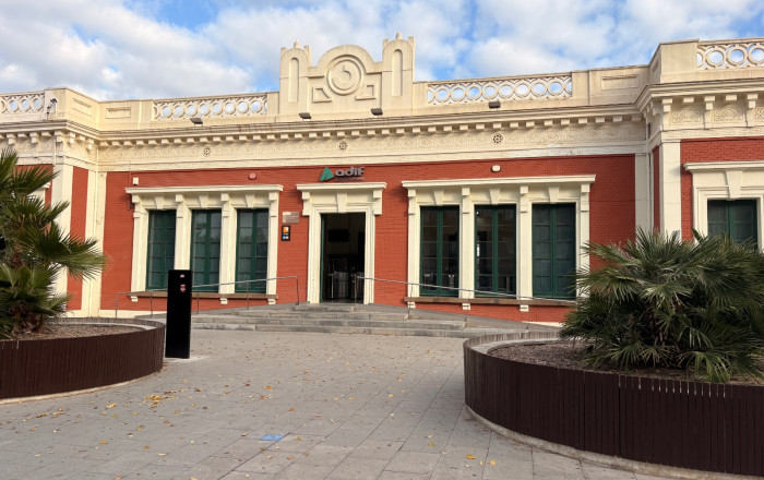 Traspaso - Bar-Cafeteria -
Cornella de Llobregat - Centro